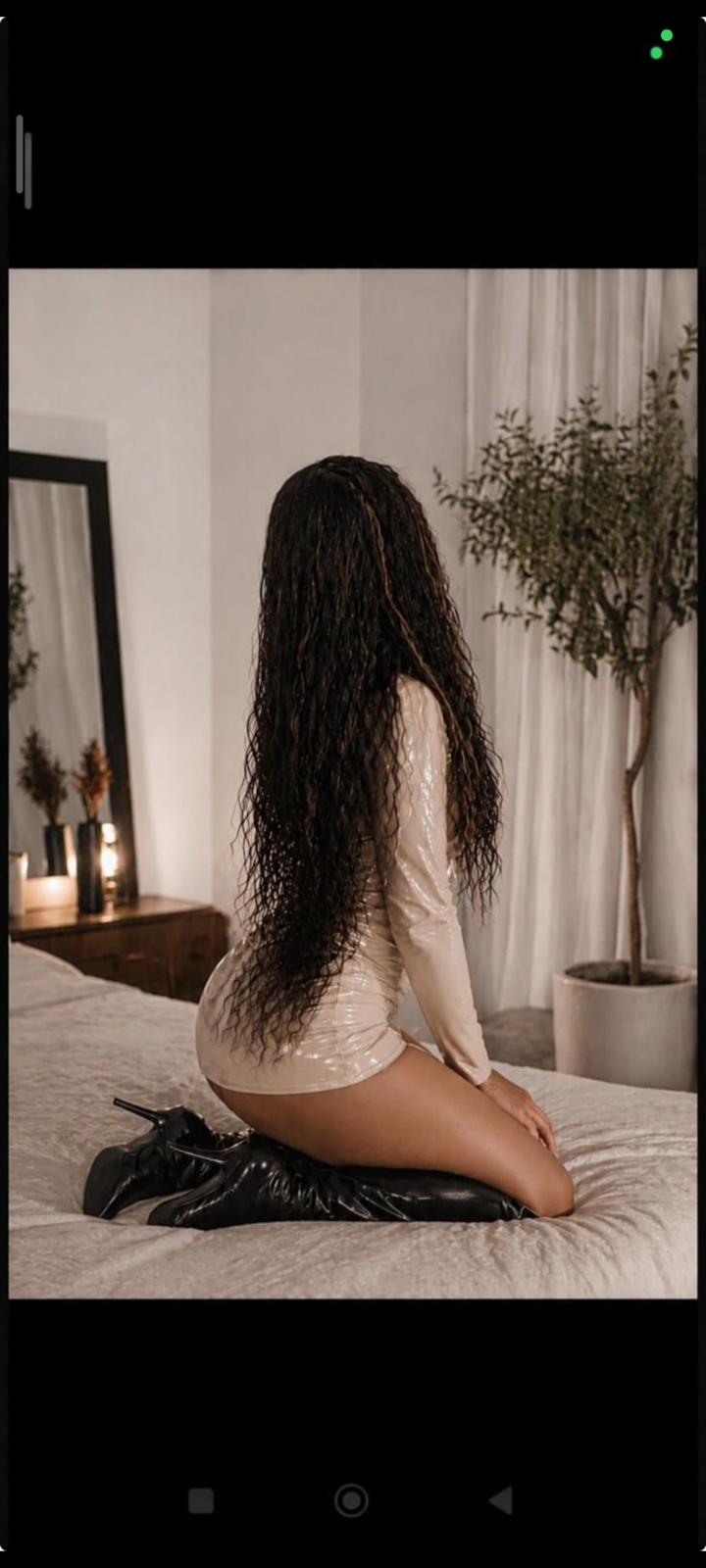 אישה מהממת-בפתח תקווה
