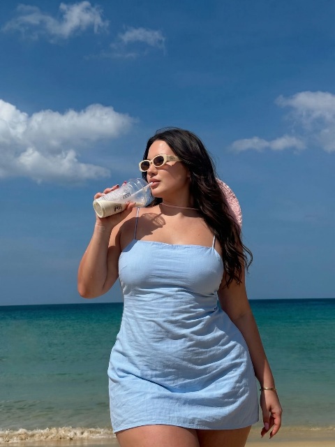 בתל אביב- סקסית אישה ממכרת