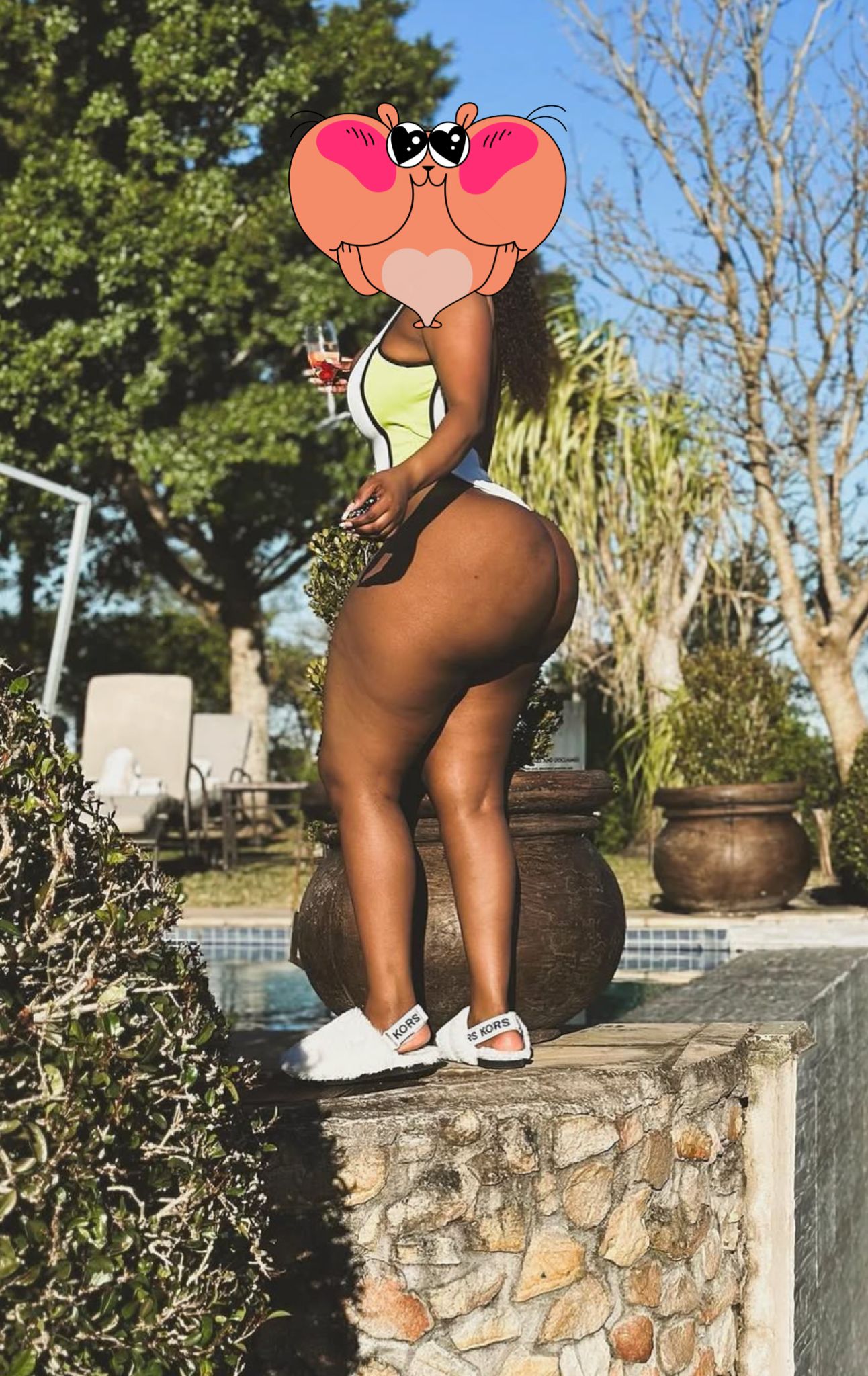 גני-אפריקאית בת 35 -בנתניה