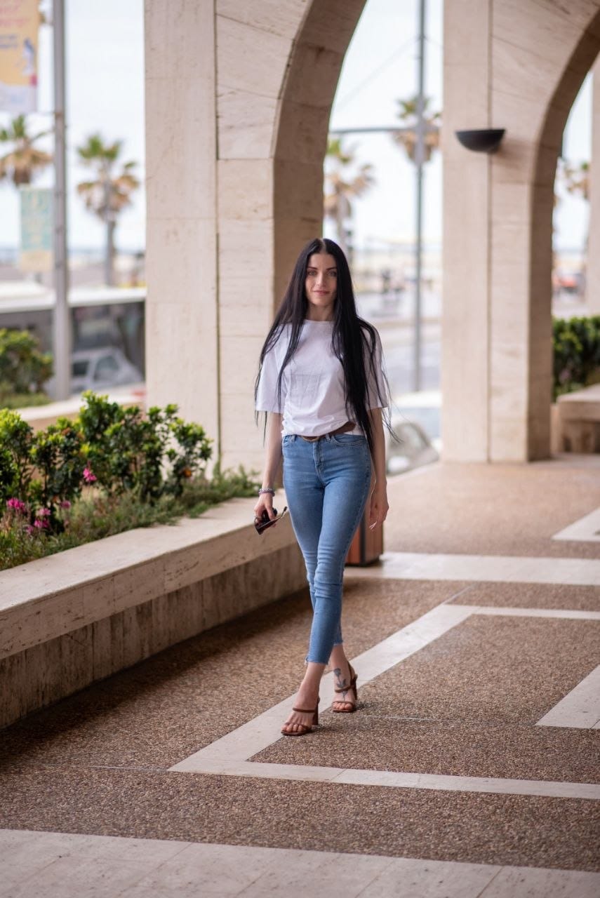 ליזה בתל אביב- כוסית בת 25 אישה מקצוענית